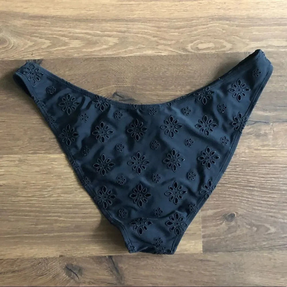 FREE Bikini Bottoms - Picture 3 of 3